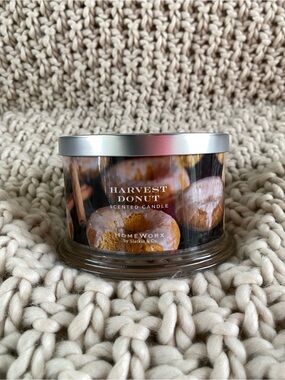 Homeworx Harvest Donut Scented Candle